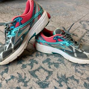 Brooks Ravenna 7 Women’s Running Shoes Size 11